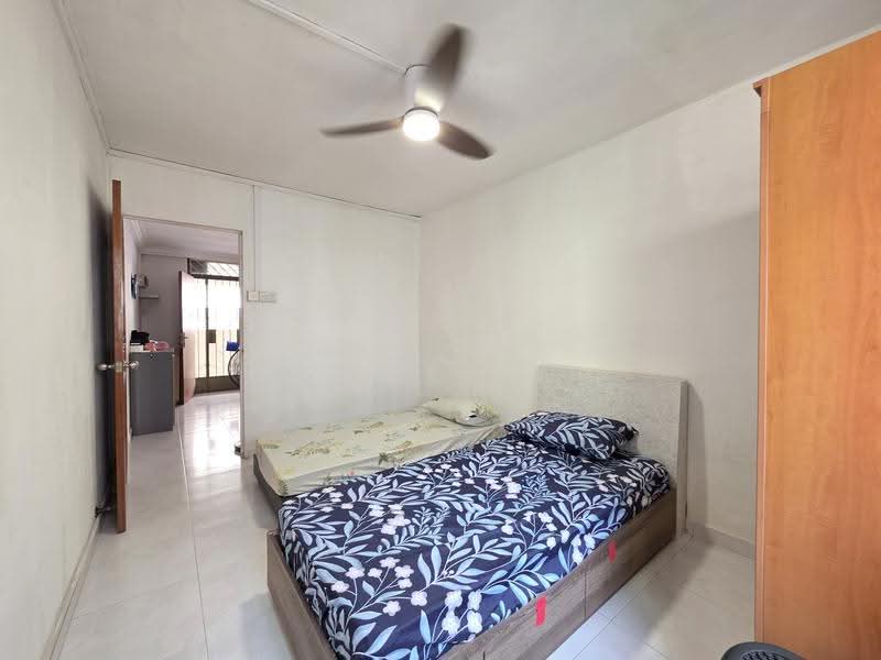 146 Bedok Reservoir Road, 146 Bedok Reservoir Road, Bedok / Upper East Coast, Room Rental, 120 sqft, HDB Flat For Rent, by Chloe Yap, 500255407 - Bedroom - PropertyGuru.com.sg