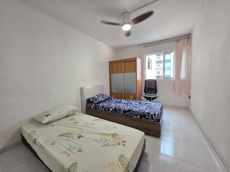 146 Bedok Reservoir Road, 146 Bedok Reservoir Road, Bedok / Upper East Coast, Room Rental, 120 sqft, HDB Flat For Rent, by Chloe Yap, 500255407 - Bedroom - PropertyGuru.com.sg