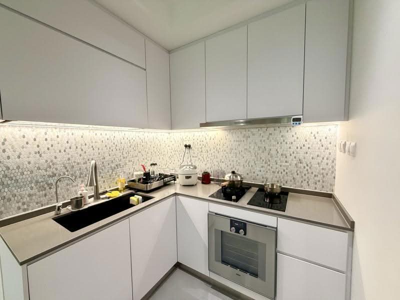 The Raintree, 99 Bukit Drive, Clementi Park / Upper Bukit Timah, 3 Bedrooms, 1,410 sqft, Condominium For Sale, by Jerry Lim, 500255412 - Kitchen - PropertyGuru.com.sg