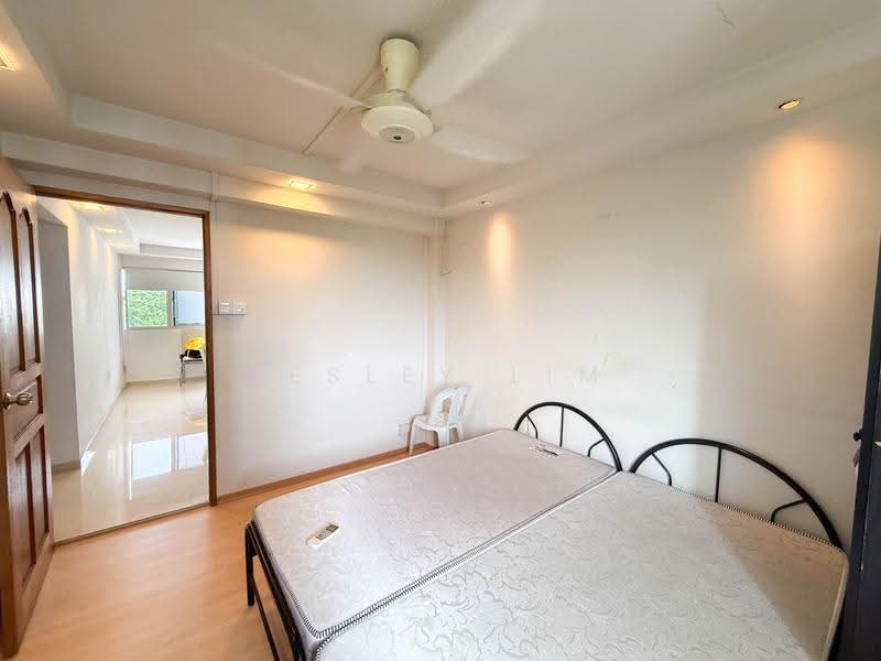 220 Lorong 8 Toa Payoh, 220 Lorong 8 Toa Payoh, Balestier / Toa Payoh, 3 Bedrooms, 882 sqft, HDB Flat For Rent, by Jesley Lim, 500255417 - Bedroom - PropertyGuru.com.sg