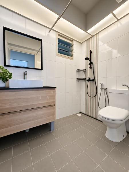 323C Sumang Walk, 323C Sumang Walk, Hougang / Punggol / Sengkang, 3 Bedrooms, 1,001 sqft, HDB Flat For Sale, by Taufik Batisah, 500255426 - Bathroom - PropertyGuru.com.sg