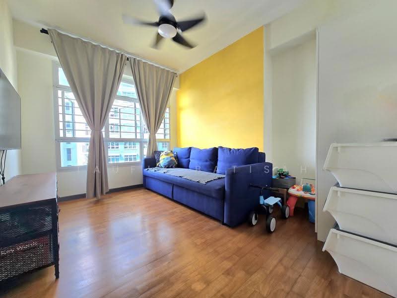 323C Sumang Walk, 323C Sumang Walk, Hougang / Punggol / Sengkang, 3 Bedrooms, 1,001 sqft, HDB Flat For Sale, by Taufik Batisah, 500255426 - Living Room - PropertyGuru.com.sg