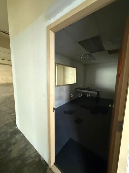 Mandai Industrial Building, 30 Mandai Estate, Admiralty / Woodlands, 3,218 sqft, Factory / Workshop (B2) For Rent, by Jeff Soh, 500255444 - Interior - CommercialGuru.com.sg