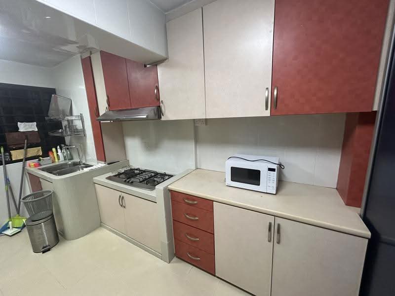225 Lorong 8 Toa Payoh, 225 Lorong 8 Toa Payoh, Balestier / Toa Payoh, Room Rental, 200 sqft, HDB Flat For Rent, by Lee Wee Peng, 500255452 - PropertyGuru.com.sg