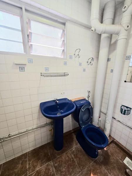 824 Woodlands Street 81, 824 Woodlands Street 81, Admiralty / Woodlands, 2 Bedrooms, 904 sqft, HDB Flat For Rent, by Damon Koh, 500255454 - Bathroom - PropertyGuru.com.sg
