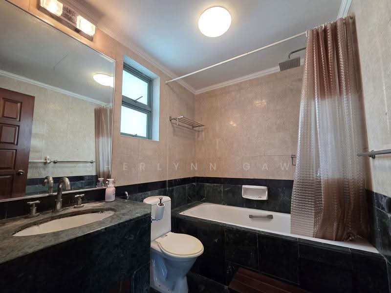 Merawoods, Dairy Farm / Bukit Panjang / Choa Chu Kang, 2 Bedrooms, 1,001 sqft, Condominium For Rent, by Sherlynn Gaw, 500255466 - Bathroom - PropertyGuru.com.sg