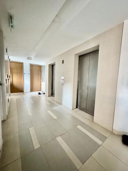 Parc Vera, 10 Hougang Street 32, Hougang / Punggol / Sengkang, 2 Bedrooms, 786 sqft, Condominium For Sale, by Joey Tan 陈美诗, 500255471 - Corridor - PropertyGuru.com.sg