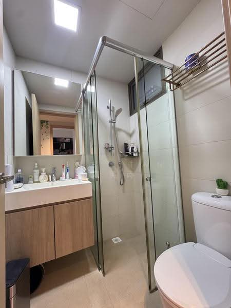 Parc Vera, 10 Hougang Street 32, Hougang / Punggol / Sengkang, 2 Bedrooms, 786 sqft, Condominium For Sale, by Joey Tan 陈美诗, 500255471 - Bathroom - PropertyGuru.com.sg