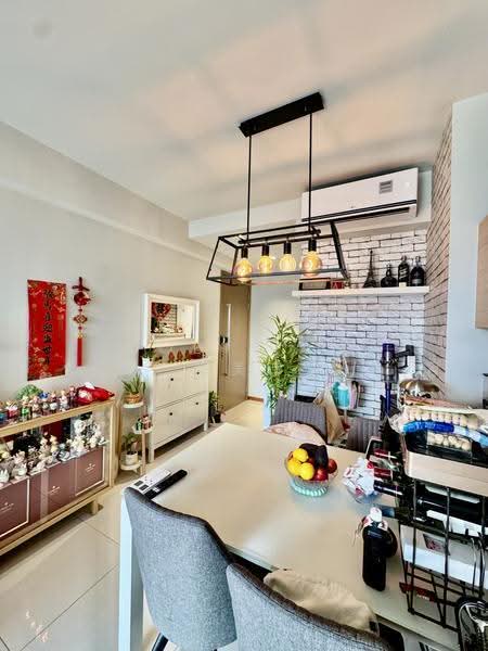 Parc Vera, 10 Hougang Street 32, Hougang / Punggol / Sengkang, 2 Bedrooms, 786 sqft, Condominium For Sale, by Joey Tan 陈美诗, 500255471 - Dining Room - PropertyGuru.com.sg