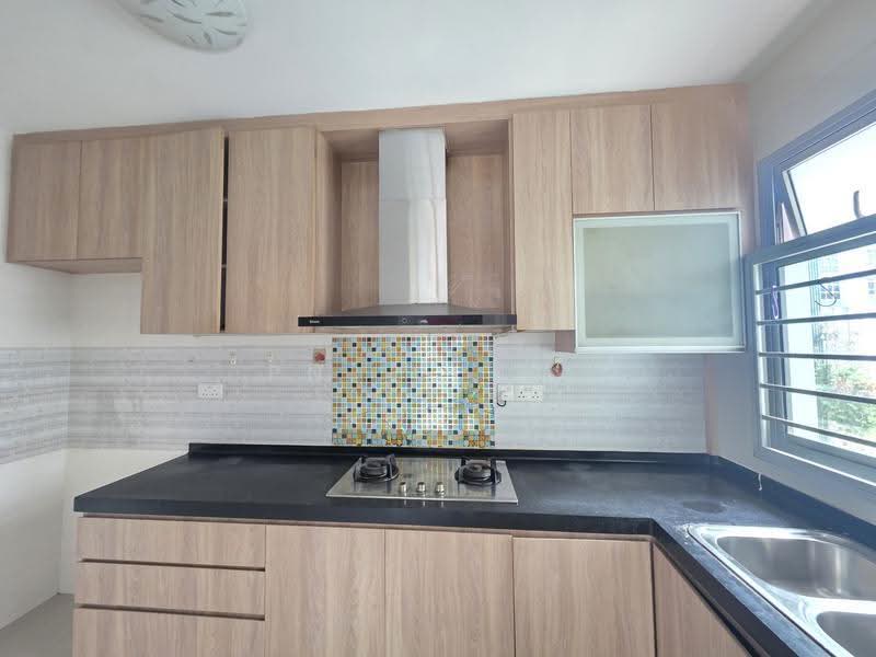 440C Clementi Avenue 3, 440C Clementi Avenue 3, Buona Vista / West Coast / Clementi New Town, 3 Bedrooms, 1,011 sqft, HDB Flat For Sale, by PN. Vijay, 500255474 - Kitchen - PropertyGuru.com.sg