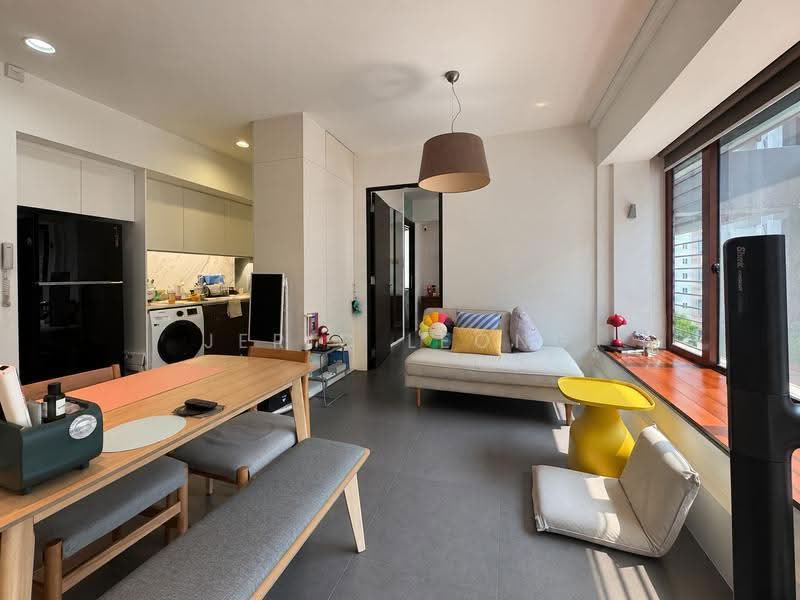 Nomu, 20 Handy Road, Orchard / River Valley, 2 Bedrooms, 656 sqft, Apartment For Sale, by Jeric Leong, 500255493 - Living Room - PropertyGuru.com.sg