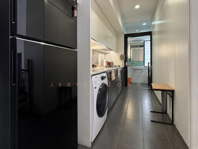 Nomu, 20 Handy Road, Orchard / River Valley, 2 Bedrooms, 656 sqft, Apartment For Sale, by Jeric Leong, 500255493 - Kitchen - PropertyGuru.com.sg