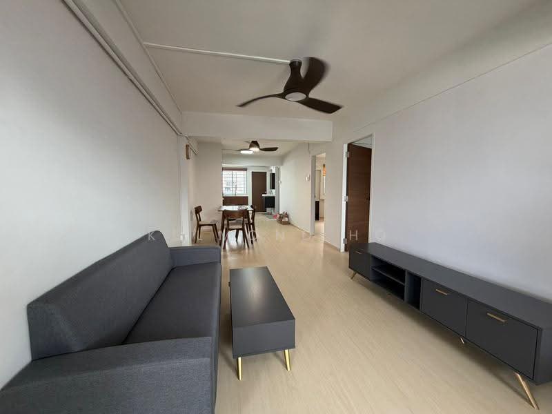 225 Lorong 8 Toa Payoh, 225 Lorong 8 Toa Payoh, Balestier / Toa Payoh, 2 Bedrooms, 818 sqft, HDB Flat For Rent, by Kelmond Ho, 500255497 - Living Room - PropertyGuru.com.sg