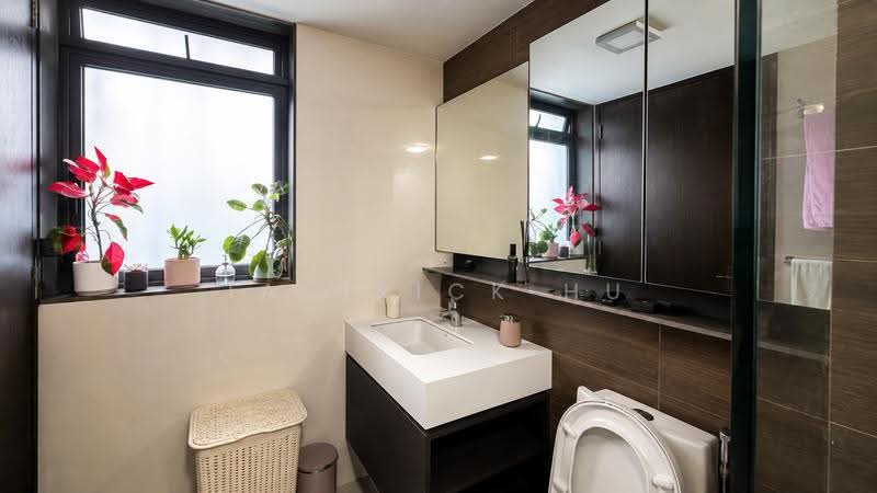 Botanique at Bartley, 233 Upper Paya Lebar Road, Hougang / Punggol / Sengkang, 1 Bedroom, 517 sqft, Condominium For Sale, by Iainrick Hu, 500255498 - Bathroom - PropertyGuru.com.sg