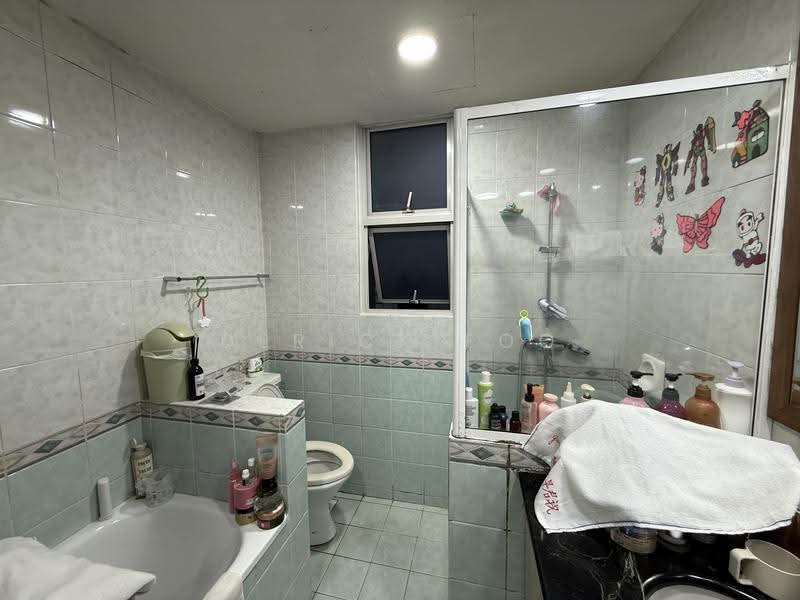 Northoaks, 28 Woodlands Cresent, Admiralty / Woodlands, 3 Bedrooms, 1,171 sqft, Condominium For Sale, by Derick Foo, 500255499 - Bathroom - PropertyGuru.com.sg
