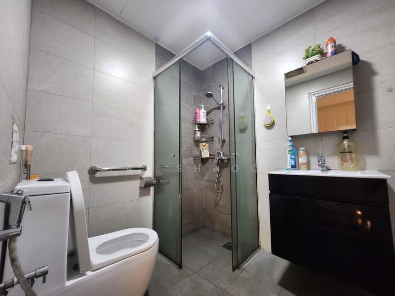 Cascadale, 732 Upper Changi Road East, Bedok / Upper East Coast, Room Rental, 130 sqft, Condominium For Rent, by Tay Shaoqi, 500255502 - Bathroom - PropertyGuru.com.sg