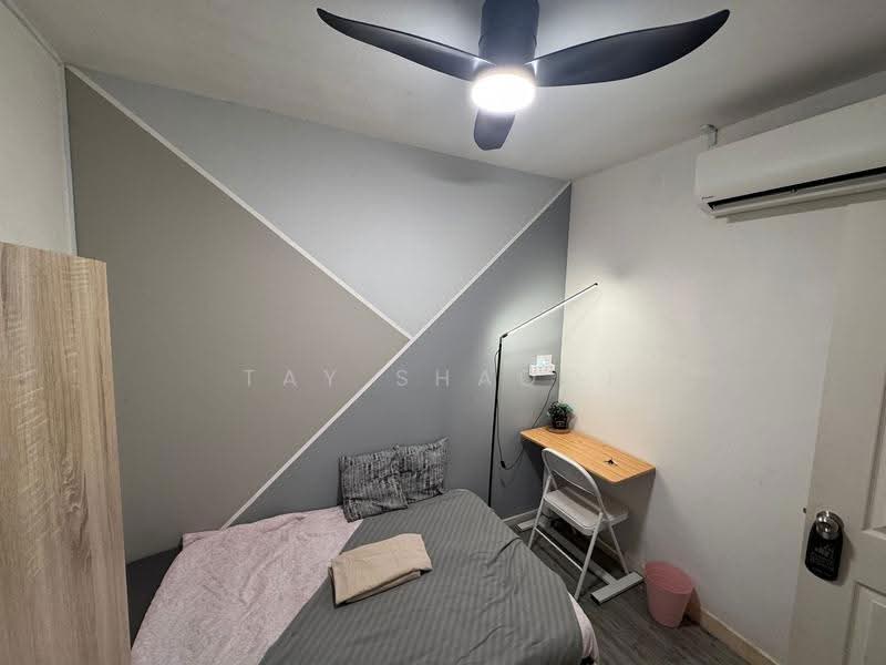 Cascadale, 732 Upper Changi Road East, Bedok / Upper East Coast, Room Rental, 130 sqft, Condominium For Rent, by Tay Shaoqi, 500255502 - Bedroom - PropertyGuru.com.sg
