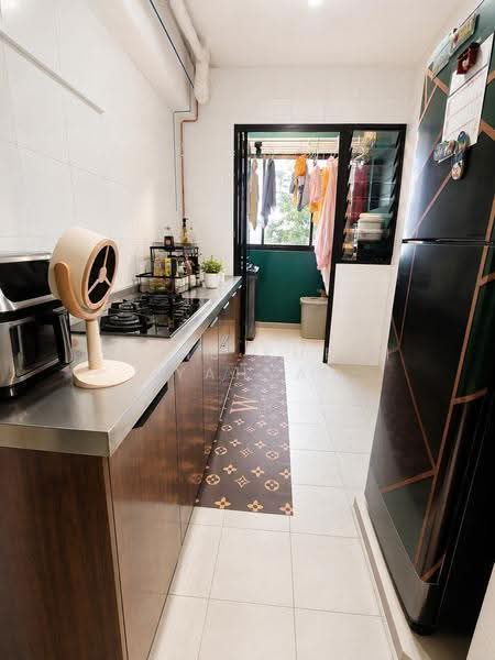 180B Marsiling Road, 180B Marsiling Road, Admiralty / Woodlands, 2 Bedrooms, 721 sqft, HDB Flat For Rent, by ARWIS KURNI YAHYA, 500255504 - Kitchen - PropertyGuru.com.sg