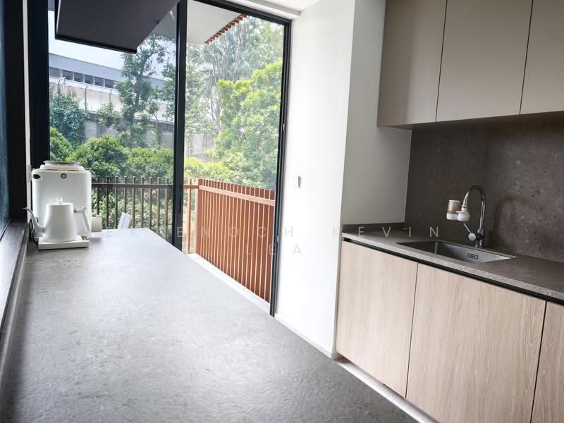KI Residences At Brookvale, 2 Brookvale Drive, Clementi Park / Upper Bukit Timah, 3 Bedrooms, 1,173 sqft, Condominium For Sale, by EK Enoch Kevin Lea, 500255522 - Kitchen - PropertyGuru.com.sg
