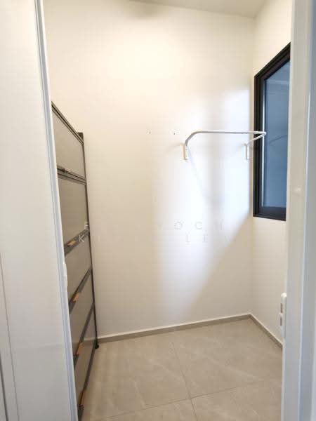 KI Residences At Brookvale, 2 Brookvale Drive, Clementi Park / Upper Bukit Timah, 3 Bedrooms, 1,173 sqft, Condominium For Sale, by EK Enoch Kevin Lea, 500255522 - Interior - PropertyGuru.com.sg