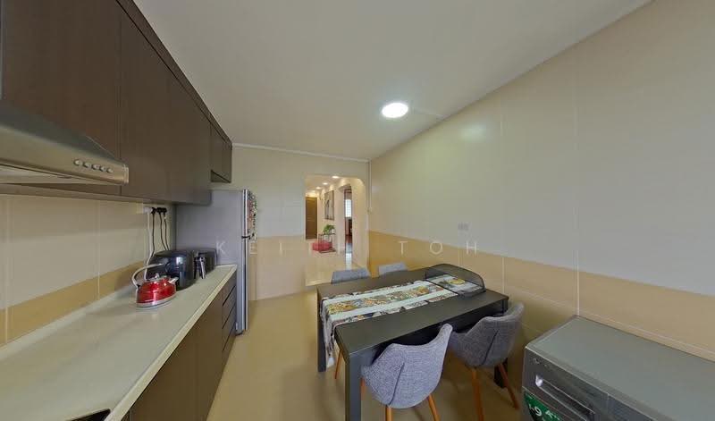 335 Clementi Avenue 2, 335 Clementi Avenue 2, Buona Vista / West Coast / Clementi New Town, 2 Bedrooms, 732 sqft, HDB Flat For Sale, by Keith Toh, 500255524 - Kitchen - PropertyGuru.com.sg