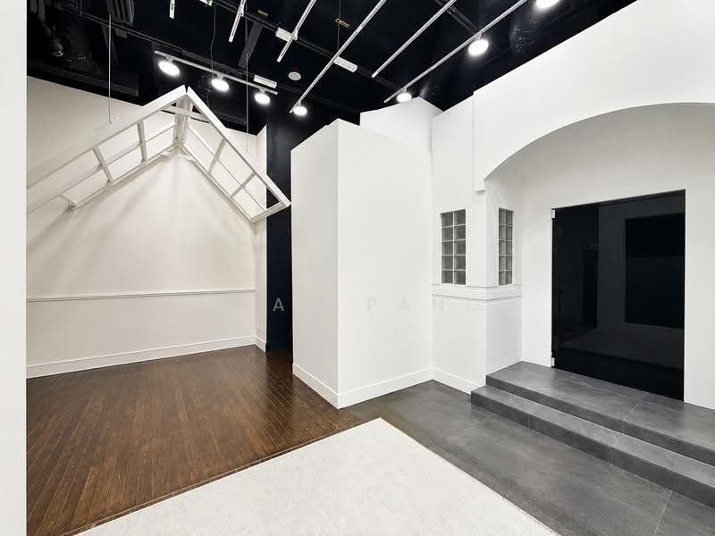 Ground Floor Space @ Bras Basah/City Hall Vicinity | Excellent Frontage, Visibility | Rare, Orchard / River Valley, 3,786 sqft, Other Retail For Rent, by Sean Pang, 500255541 - Interior - CommercialGuru.com.sg