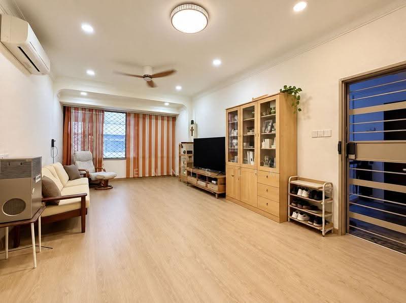 Joo Chiat Apartments, 495B Joo Chiat Road, East Coast / Marine Parade, 3 Bedrooms, 1,400 sqft, Apartment For Sale, by Dennis Lim, 500255551 - Living Room - PropertyGuru.com.sg