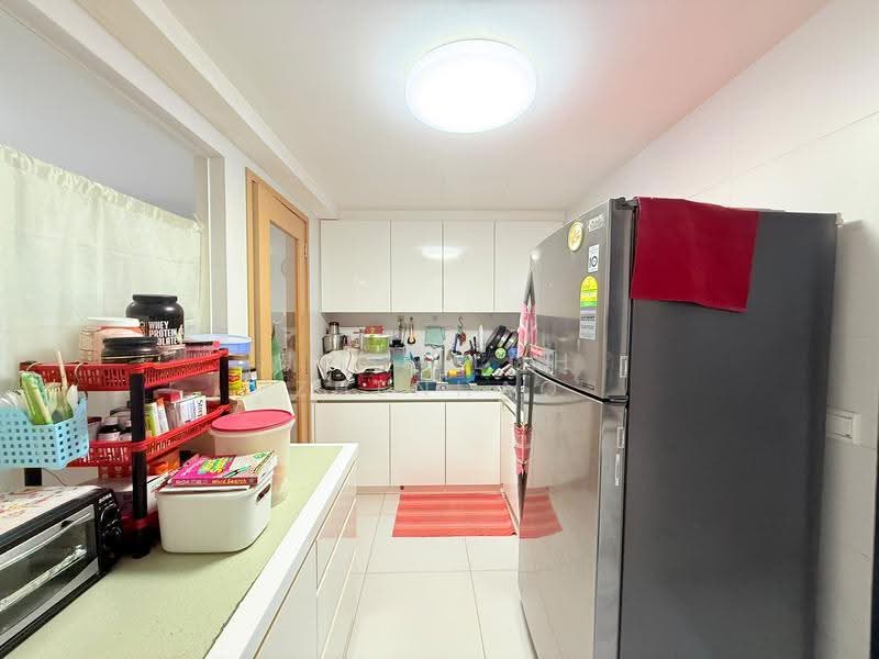 SkyPark Residences, Sembawang Drive, Sembawang / Yishun, 4 Bedrooms, 1,324 sqft, Condominium For Sale, by Jose Loh Zhenhao, 500255579 - Kitchen - PropertyGuru.com.sg