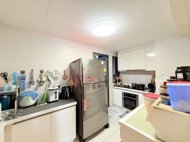 SkyPark Residences, Sembawang Drive, Sembawang / Yishun, 4 Bedrooms, 1,324 sqft, Condominium For Sale, by Jose Loh Zhenhao, 500255579 - Kitchen - PropertyGuru.com.sg