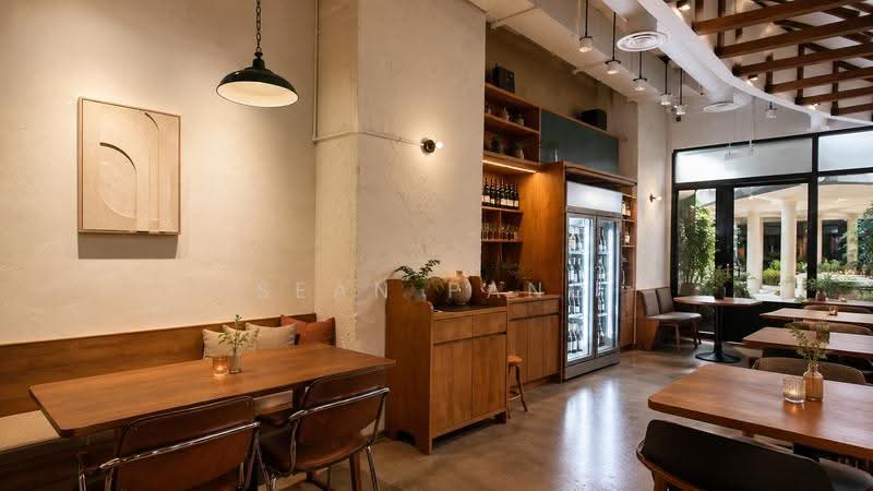 L1 F&B Space at Havelock Vicinity | Mins Walk to MRT/Great World, Alexandra / Commonwealth, 1,055 sqft, Other Retail For Rent, by Sean Pang, 500255583 - Interior - CommercialGuru.com.sg