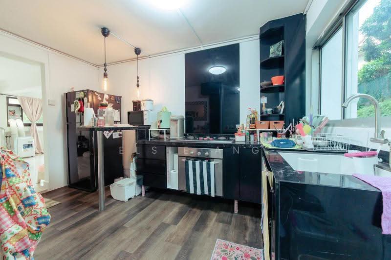 6 Farrer Road, 6 Farrer Road, Tanglin / Holland / Bukit Timah, 3 Bedrooms, 980 sqft, HDB Flat For Sale, by Elsie Ang, 500255584 - Kitchen - PropertyGuru.com.sg