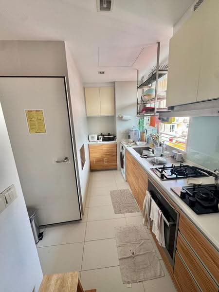 The Sound, 539 East Coast Road, East Coast / Marine Parade, 2 Bedrooms, 829 sqft, Condominium For Rent, by Daniel Wu, 500255588 - Kitchen - PropertyGuru.com.sg
