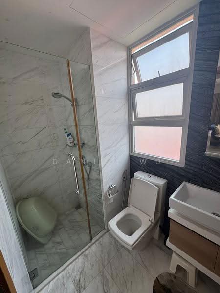 The Sound, 539 East Coast Road, East Coast / Marine Parade, 2 Bedrooms, 829 sqft, Condominium For Rent, by Daniel Wu, 500255588 - Bathroom - PropertyGuru.com.sg