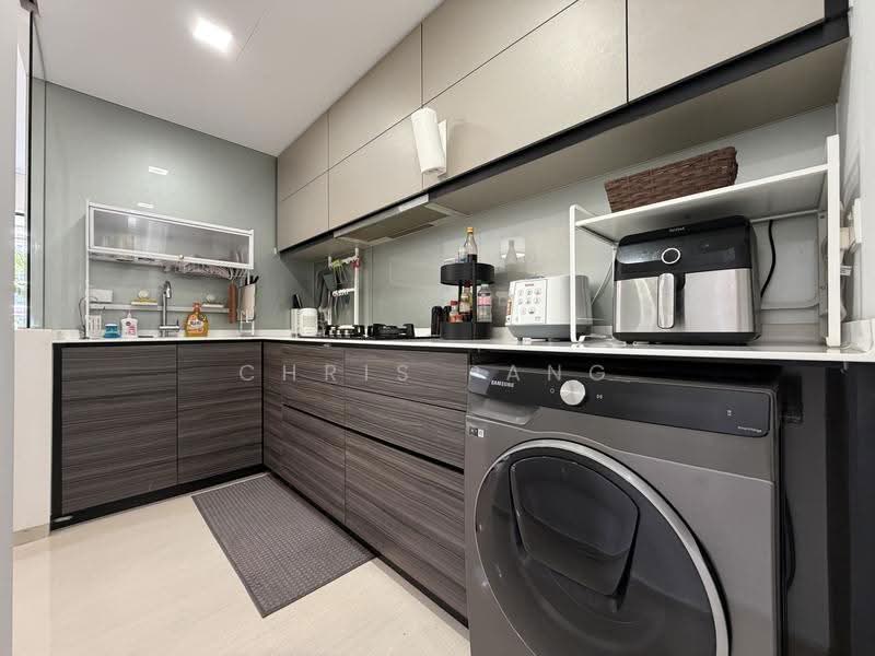 D'Nest, 149 Pasir Ris Grove, Pasir Ris / Tampines, 4 Bedrooms, 1,410 sqft, Condominium For Sale, by Chris Pang, 500255599 - Kitchen - PropertyGuru.com.sg