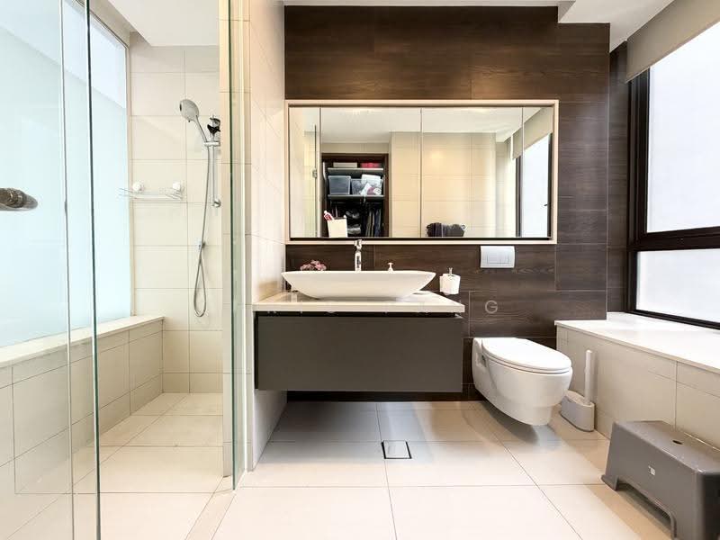 D'Nest, 149 Pasir Ris Grove, Pasir Ris / Tampines, 4 Bedrooms, 1,410 sqft, Condominium For Sale, by Chris Pang, 500255599 - Bathroom - PropertyGuru.com.sg