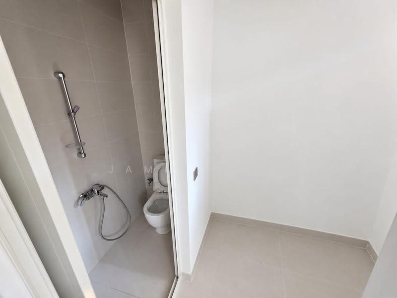 Lloyd SixtyFive, 65 Lloyd Road, Orchard / River Valley, 2 Bedrooms, 1,830 sqft, Condominium For Rent, by James Seah, 500255600 - Bathroom - PropertyGuru.com.sg