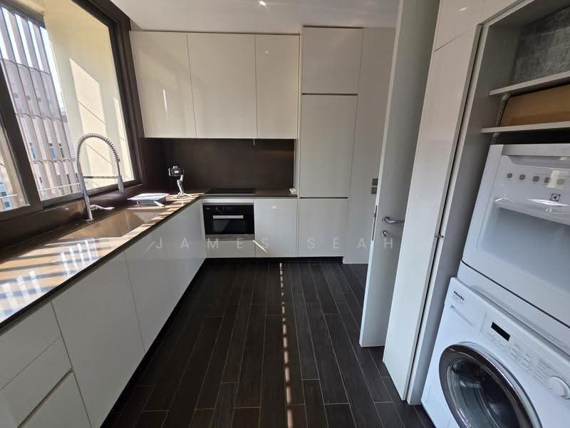 Lloyd SixtyFive, 65 Lloyd Road, Orchard / River Valley, 2 Bedrooms, 1,830 sqft, Condominium For Rent, by James Seah, 500255600 - Kitchen - PropertyGuru.com.sg