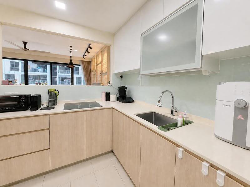 The Rainforest, 331 Choa Chu Kang Avenue 3, Dairy Farm / Bukit Panjang / Choa Chu Kang, 3 Bedrooms, 1,130 sqft, Executive Condominium For Sale, by Kelly Lin, 500255607 - Kitchen - PropertyGuru.com.sg