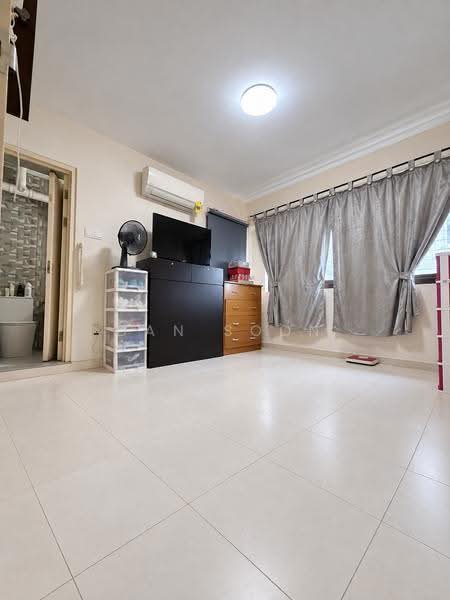 276C Jurong West Street 25, 276C Jurong West Street 25, Boon Lay / Jurong / Tuas, 3 Bedrooms, 969 sqft, HDB Flat For Sale, by Dan Soon, 500255626 - Living Room - PropertyGuru.com.sg