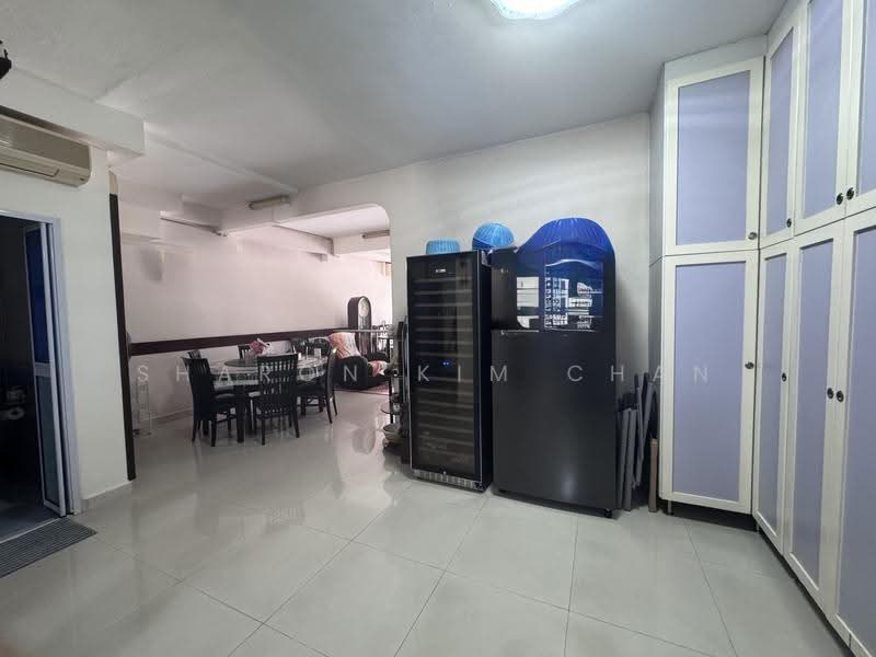 Charlton Park, Jalan Pelikat, Hougang / Punggol / Sengkang, 4 Bedrooms, 2,200 sqft, Terraced House For Sale, by Sharon Kim Chan, 500255633 - Dining Room - PropertyGuru.com.sg