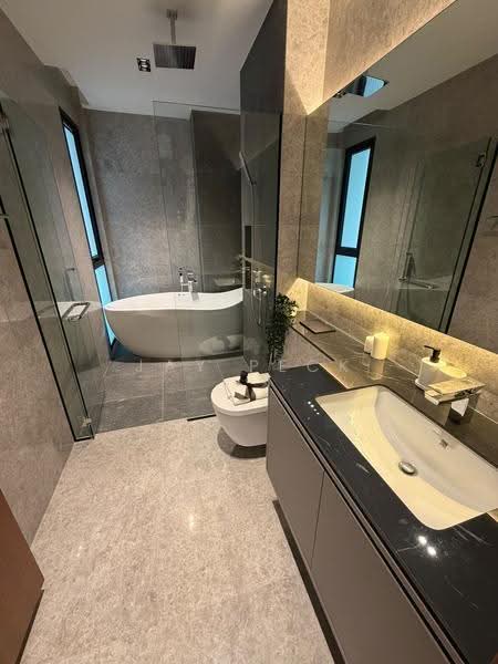 Brand New Freehold Terrace, 4,834 sqft Luxurious Space, Sembawang / Yishun, 6 Bedrooms, 4,834 sqft, Terraced House For Sale, by JAY PECK, 500255643 - Bathroom - PropertyGuru.com.sg
