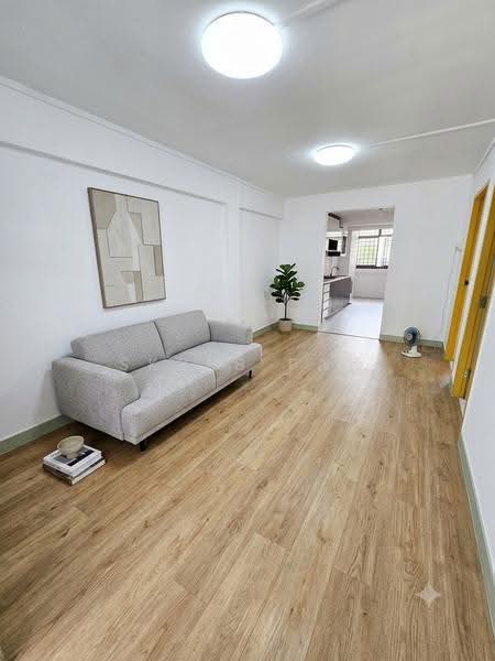 128 Lorong 1 Toa Payoh, 128 Lorong 1 Toa Payoh, Balestier / Toa Payoh, 3 Bedrooms, 721 sqft, HDB Flat For Sale, by Skyes Pan, 500255652 - Living room Reno idea - PropertyGuru.com.sg