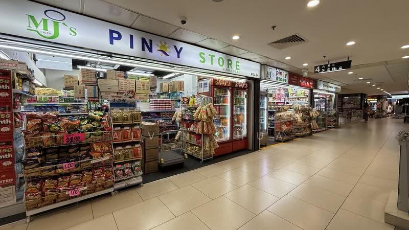 Lucky Plaza, 304 Orchard Road, Orchard / River Valley, 538 sqft, Mall Shop For Sale, by Alvin Chua, 500255668 - Exterior - CommercialGuru.com.sg