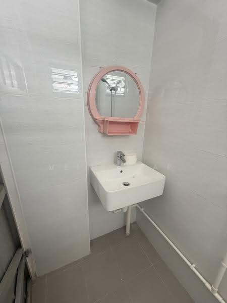 139 Simei Street 1, 139 Simei Street 1, Pasir Ris / Tampines, 2 Bedrooms, 700 sqft, HDB Flat For Sale, by Melina Yap, 500255673 - Common Bathroom - PropertyGuru.com.sg