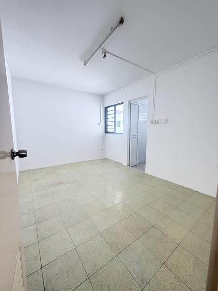 139 Simei Street 1, 139 Simei Street 1, Pasir Ris / Tampines, 2 Bedrooms, 700 sqft, HDB Flat For Sale, by Melina Yap, 500255673 - Master room - PropertyGuru.com.sg