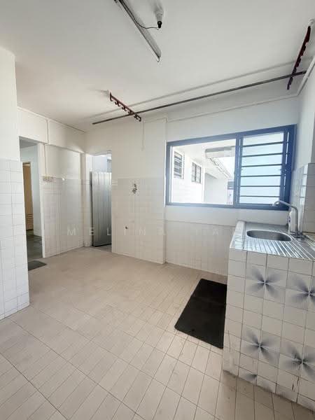 139 Simei Street 1, 139 Simei Street 1, Pasir Ris / Tampines, 2 Bedrooms, 700 sqft, HDB Flat For Sale, by Melina Yap, 500255673 - Kitchen - PropertyGuru.com.sg