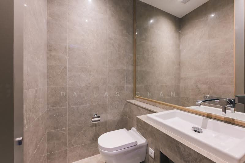 Nouvel 18, 18 Anderson Road, Tanglin / Holland / Bukit Timah, 4 Bedrooms, 2,476 sqft, Condominium For Sale, by Dallas Chan, 500255674 - Bathroom - PropertyGuru.com.sg