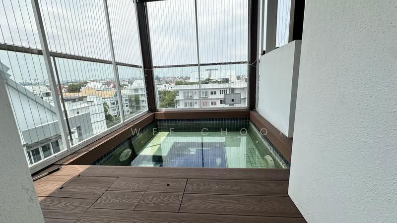 Blu Coral Condo, 127 Lorong L Telok Kurau, East Coast / Marine Parade, 3 Bedrooms, 2,088 sqft, Condominium For Sale, by Ho Wee Choong, 500255690 - Pool - PropertyGuru.com.sg