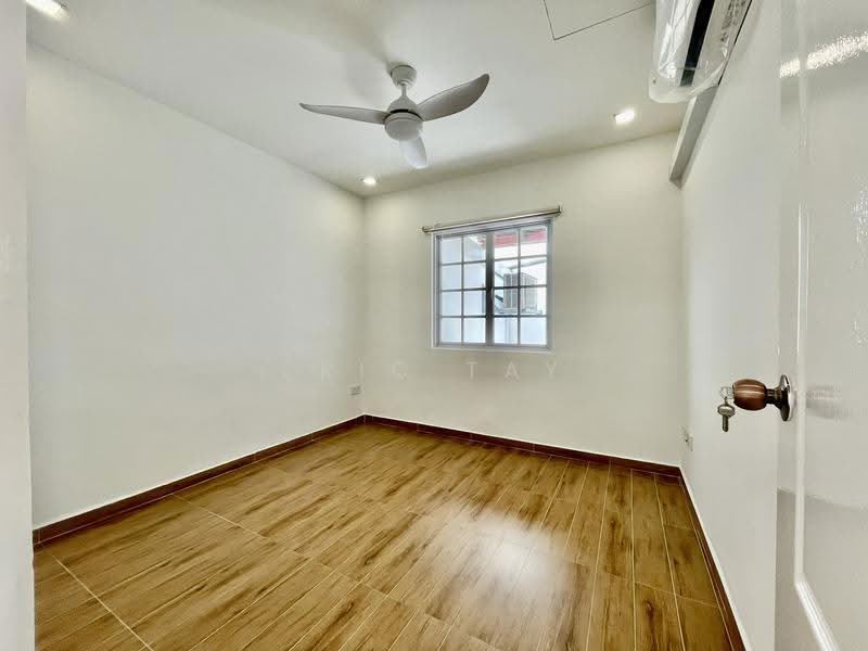 Sembawang Straits Estate, Jalan Machang, Sembawang / Yishun, 4 Bedrooms, 2,098 sqft, Semi-Detached House For Rent, by Eric Tay, 500255691 - Bedroom 2 - PropertyGuru.com.sg
