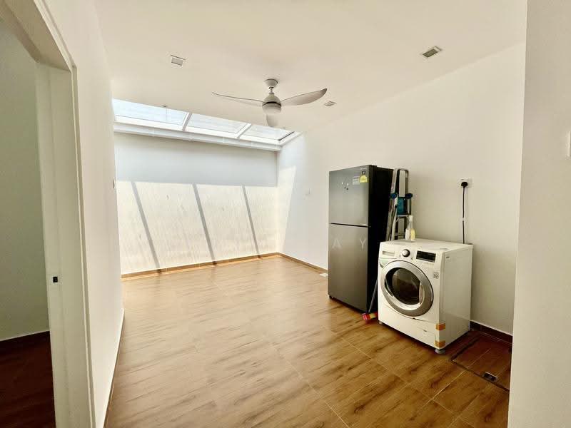 Sembawang Straits Estate, Jalan Machang, Sembawang / Yishun, 4 Bedrooms, 2,098 sqft, Semi-Detached House For Rent, by Eric Tay, 500255691 - Kitchen - PropertyGuru.com.sg